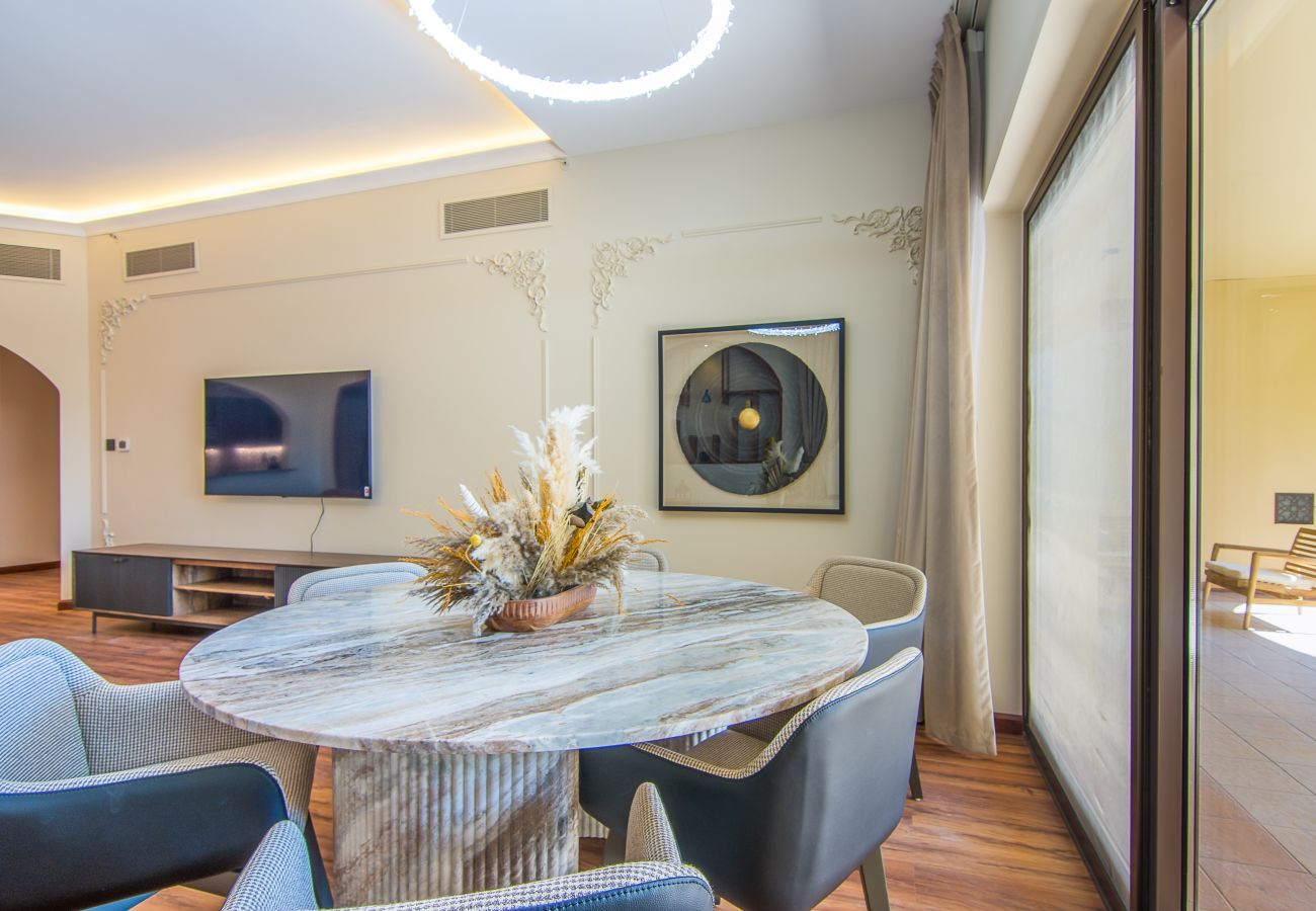 Apartment in Dubai - Luxury 2 BDR in Palm Jumeirah 