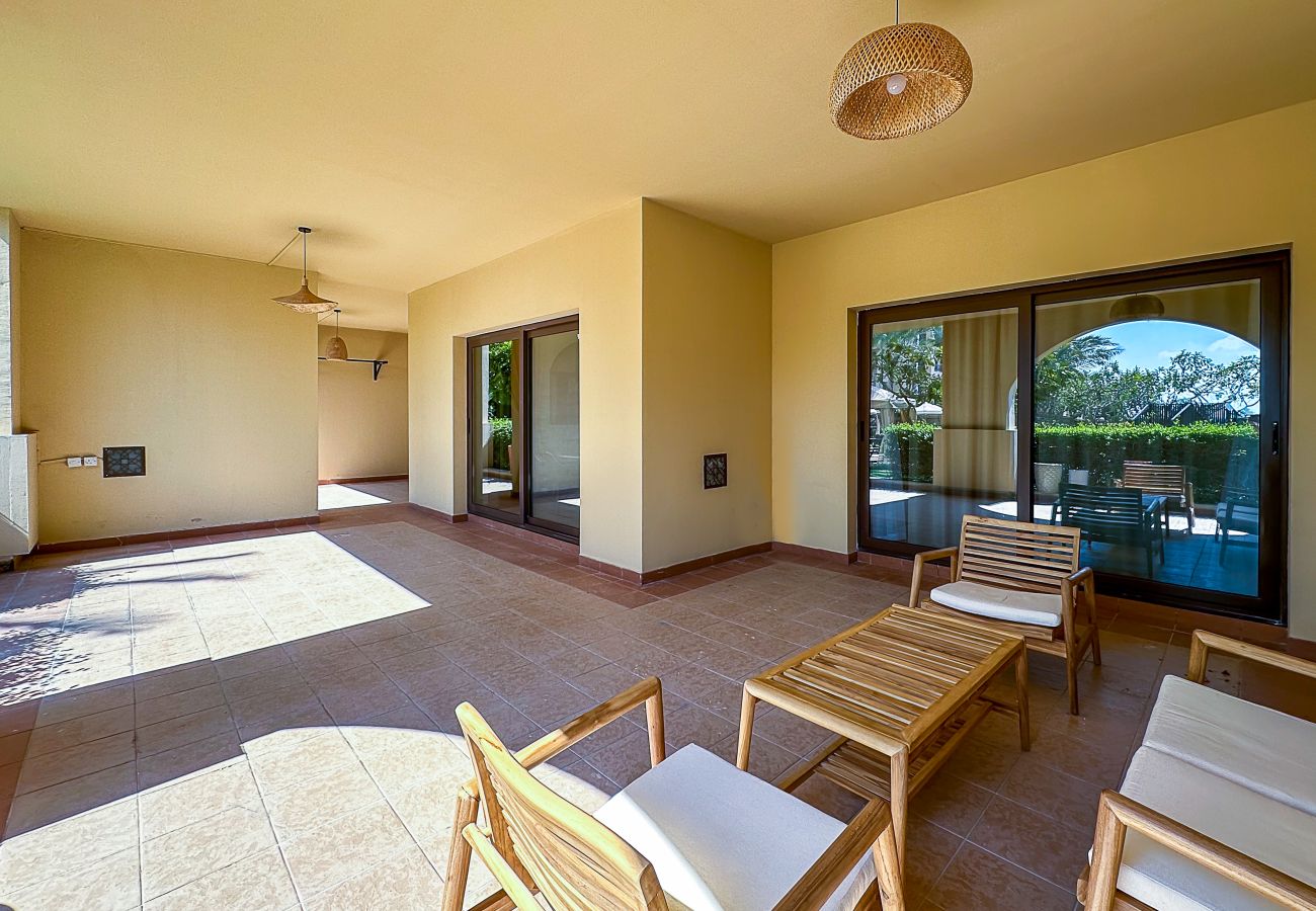 Apartment in Dubai - Luxury 2 BDR in Palm Jumeirah 