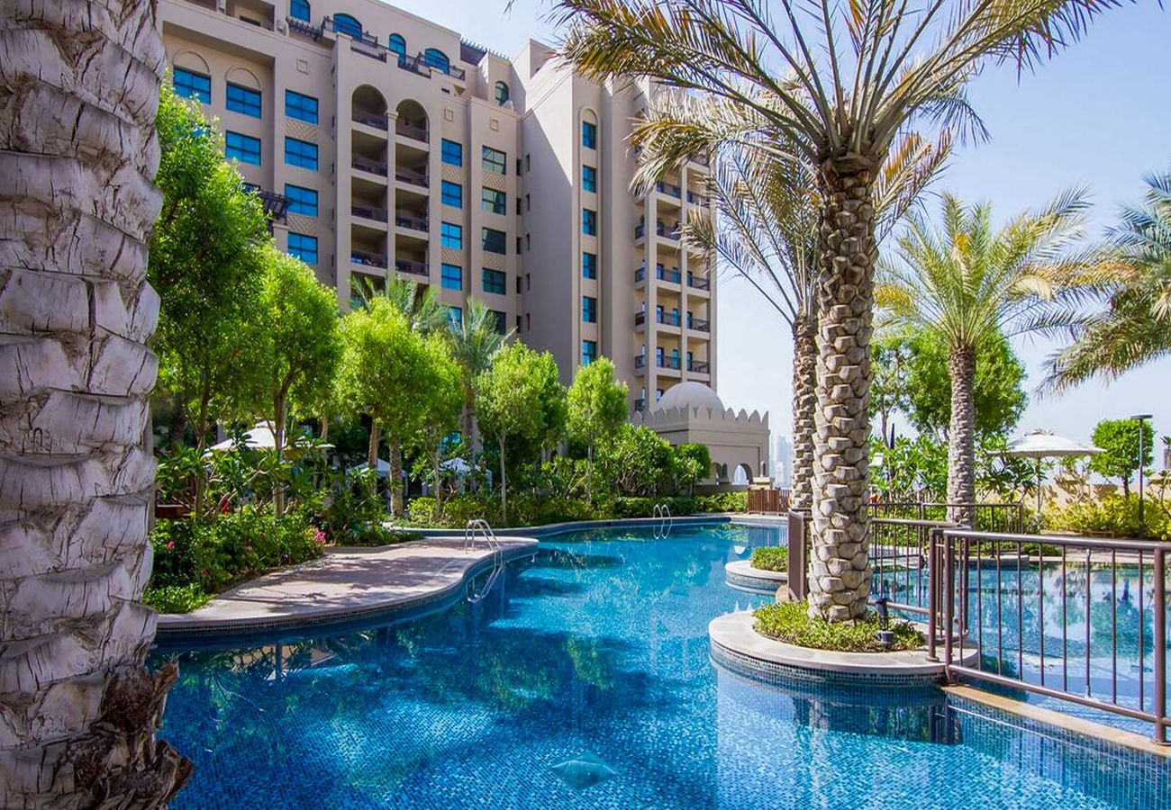 Apartment in Dubai - Luxury 2 BDR in Palm Jumeirah 