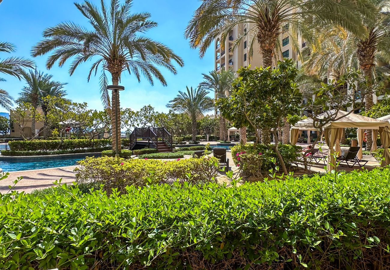 Apartment in Dubai - Luxury 2 BDR in Palm Jumeirah 