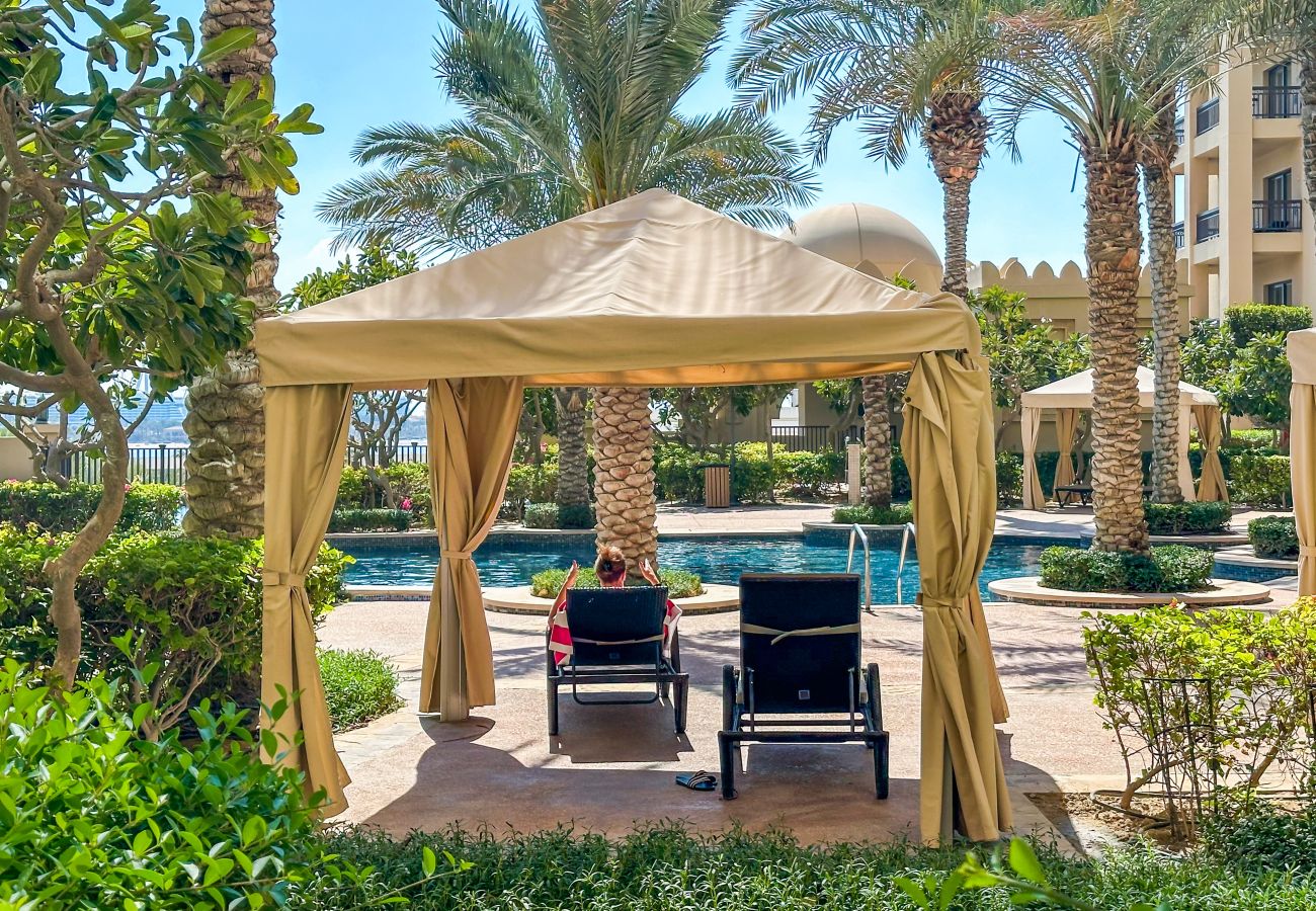Apartment in Dubai - Luxury 2 BDR in Palm Jumeirah 