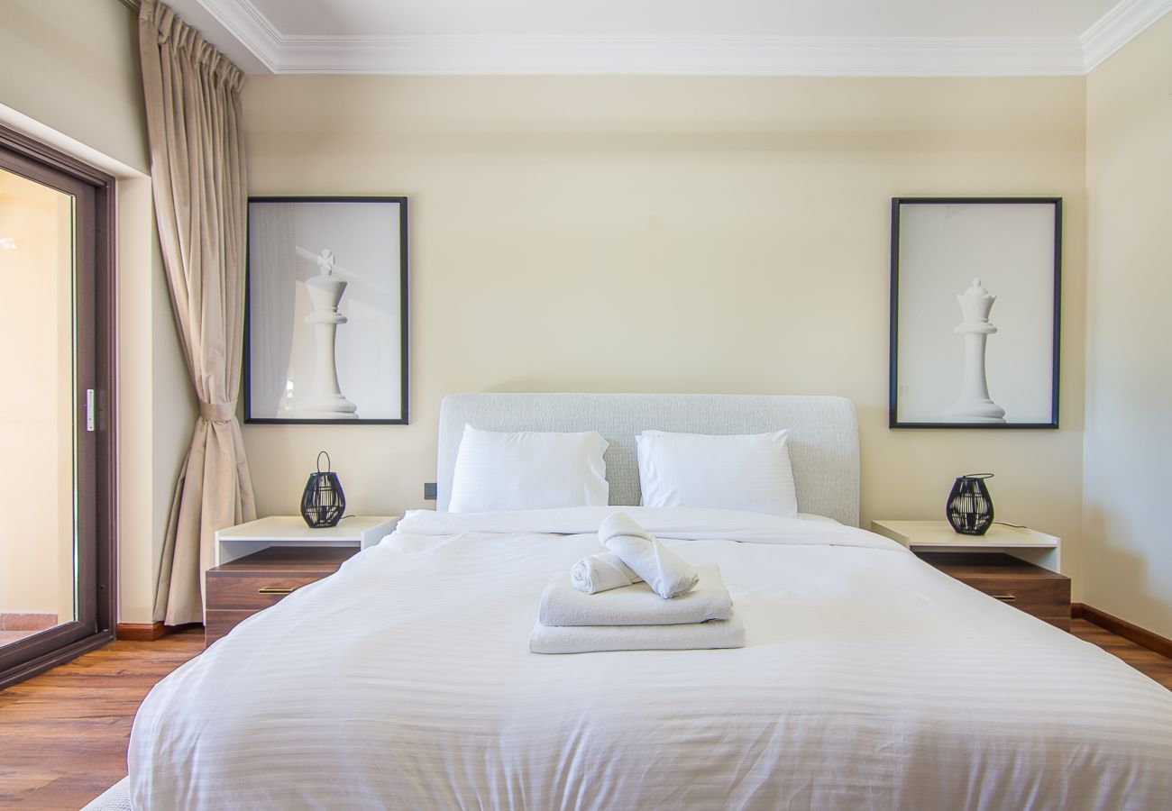 Apartment in Dubai - Luxury 2 BDR in Palm Jumeirah 
