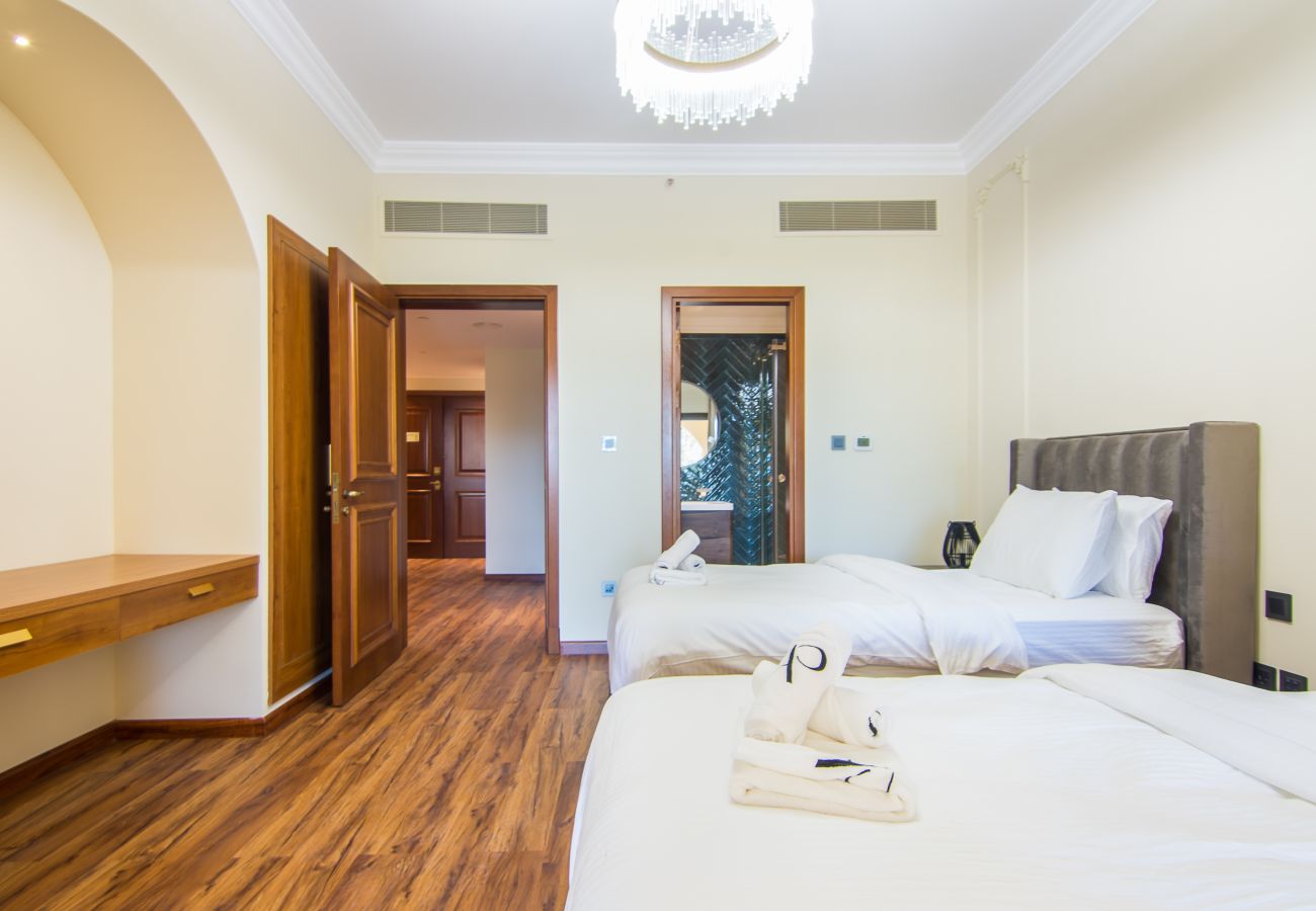 Apartment in Dubai - Luxury 2 BDR in Palm Jumeirah 