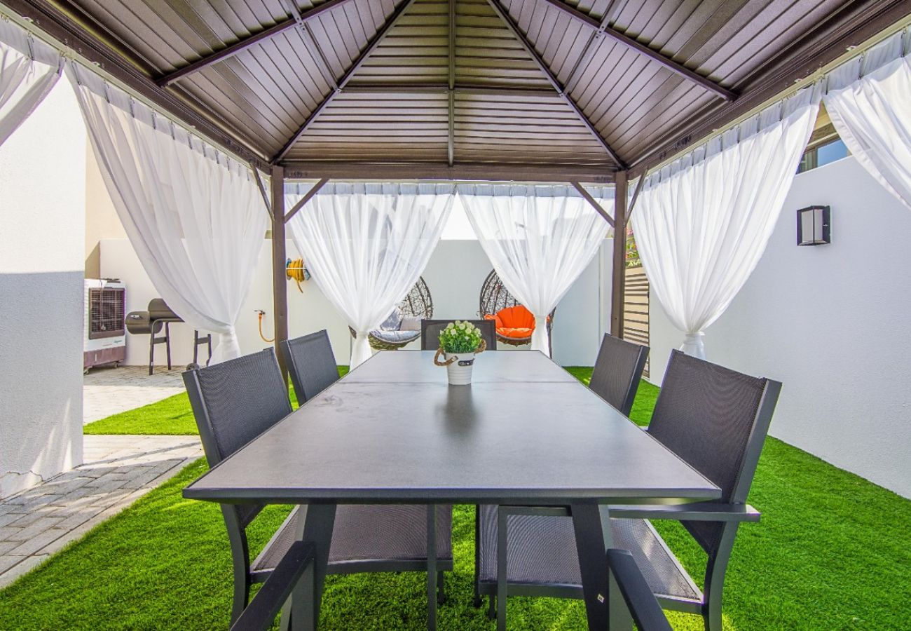 Villa in Dubai - 3 BDR + Maid Villa in Arabian Ranches 2