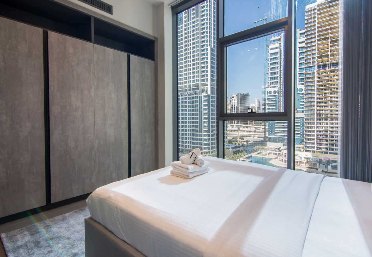 Apartment in Dubai - 2BR APARTMENT w/ LAKE VIEW