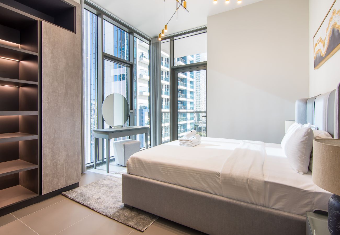 Apartment in Dubai - 2BR APARTMENT w/ LAKE VIEW