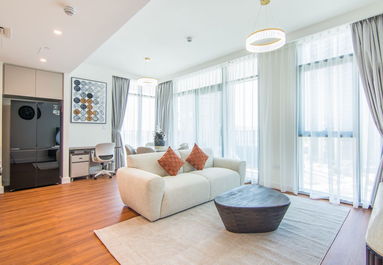 Apartment in Dubai - Stylish 2BR in Creek Crescent, Creek Harbour
