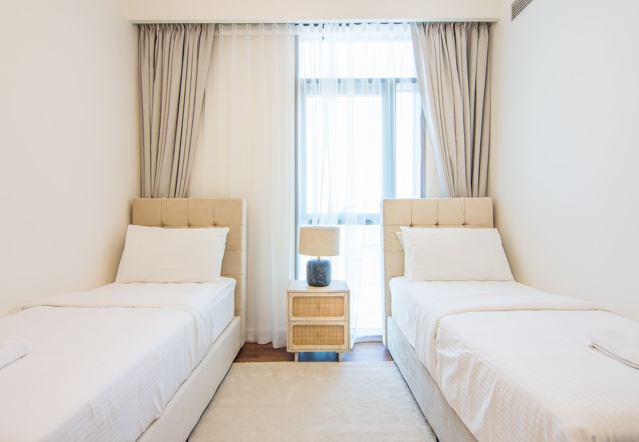 Apartment in Dubai - Stylish 2BR in Creek Crescent, Creek Harbour