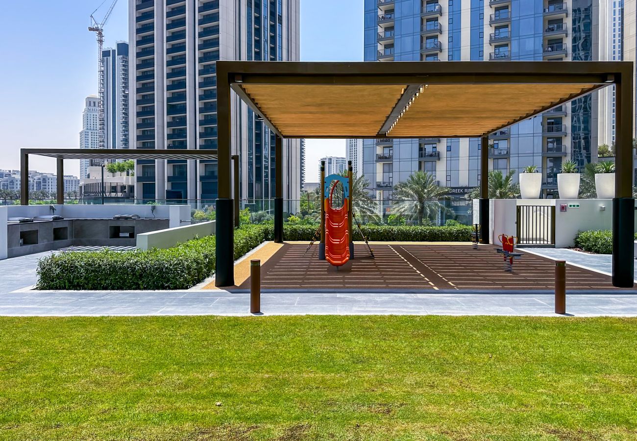 Apartment in Dubai - Stylish 2BR in Creek Crescent, Creek Harbour