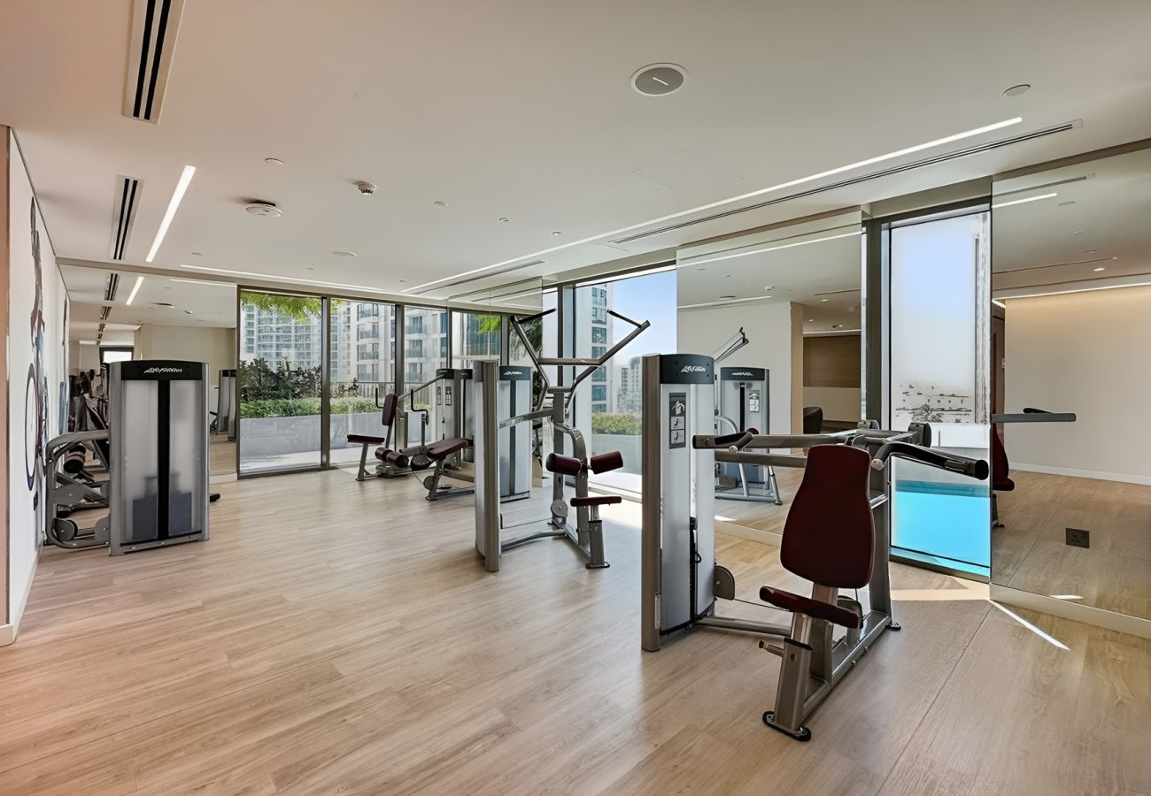 Apartment in Dubai - Spacious 4-Bedroom Loft Duplex Apartment with Balcony, Terrace & Maid’s Room | Creekside, Dubai Creek Harbour