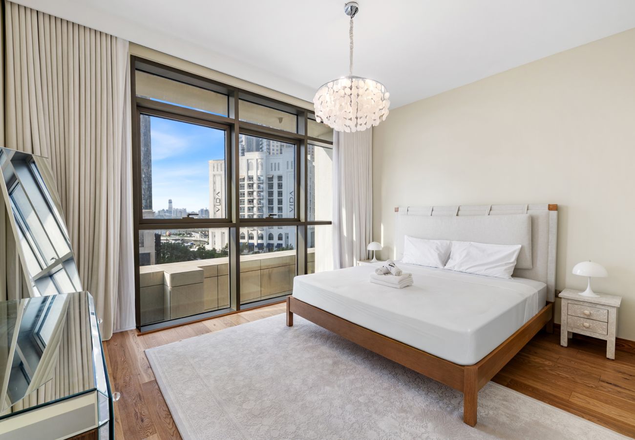 Apartment in Dubai - Spacious 4-Bedroom Loft Duplex Apartment with Balcony, Terrace & Maid’s Room | Creekside, Dubai Creek Harbour