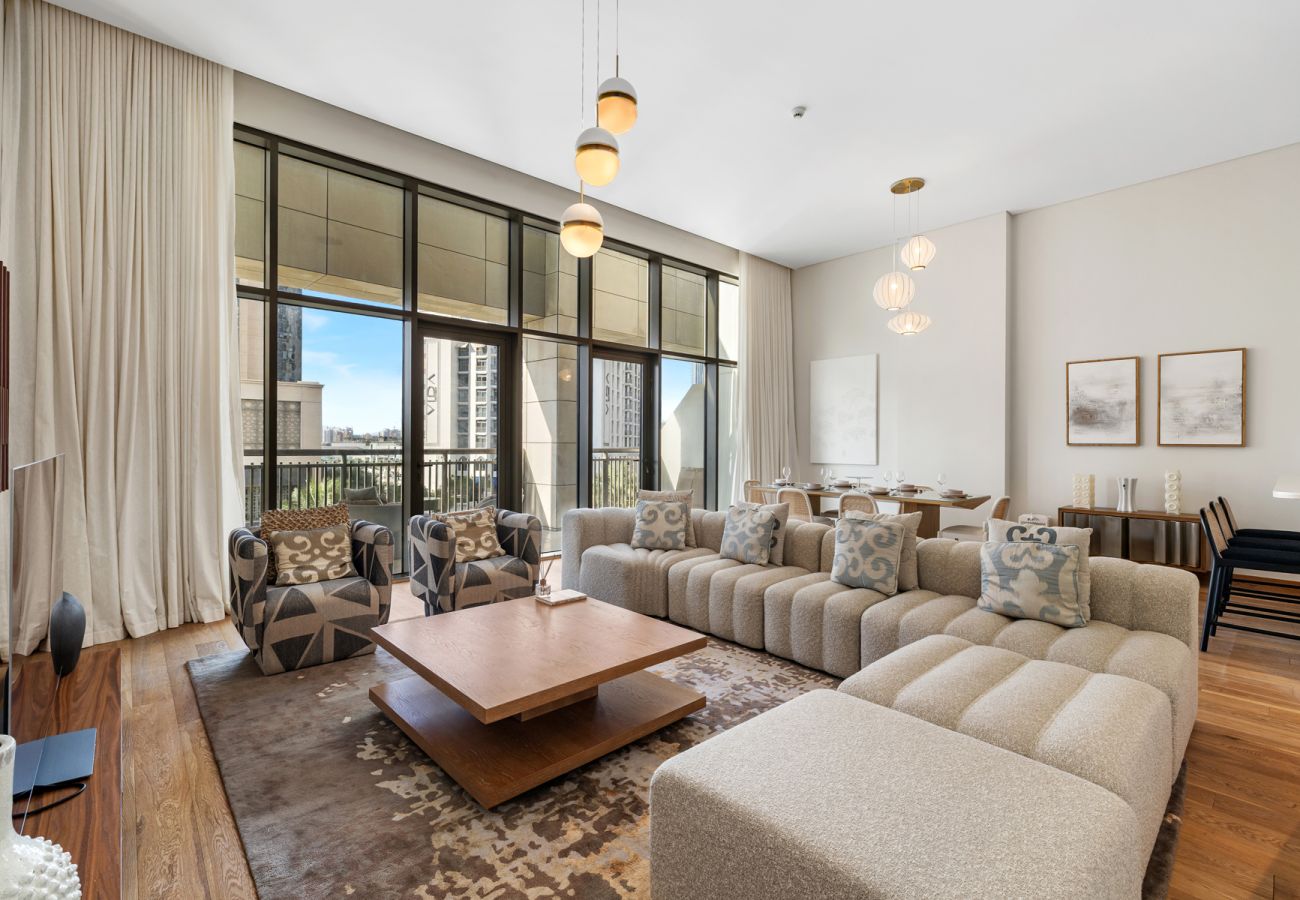 Apartment in Dubai - Spacious 4-Bedroom Loft Duplex Apartment with Balcony, Terrace & Maid’s Room | Creekside, Dubai Creek Harbour