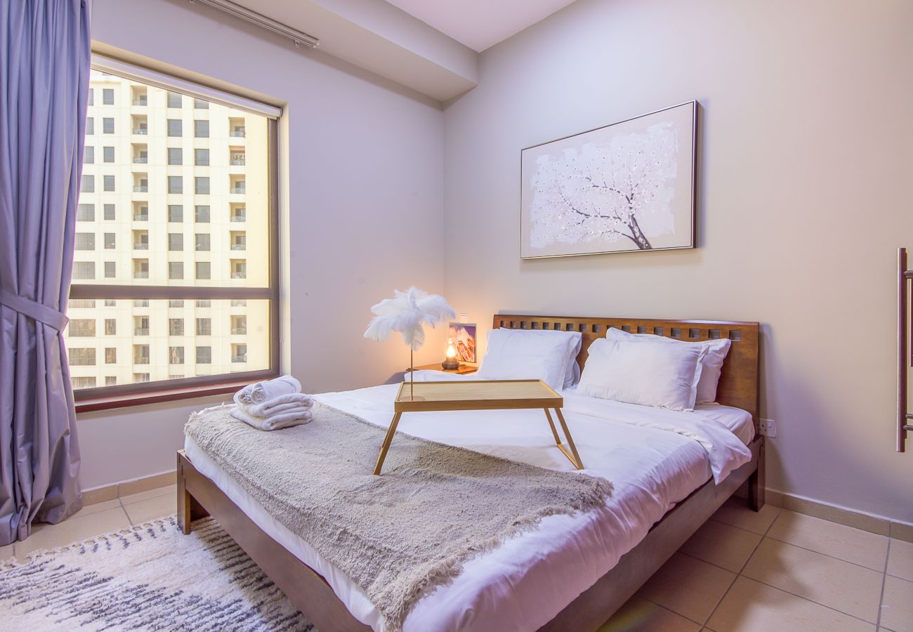 Apartment in Dubai - Bright 2BR in Shams 4, JBR – Steps from the Beach