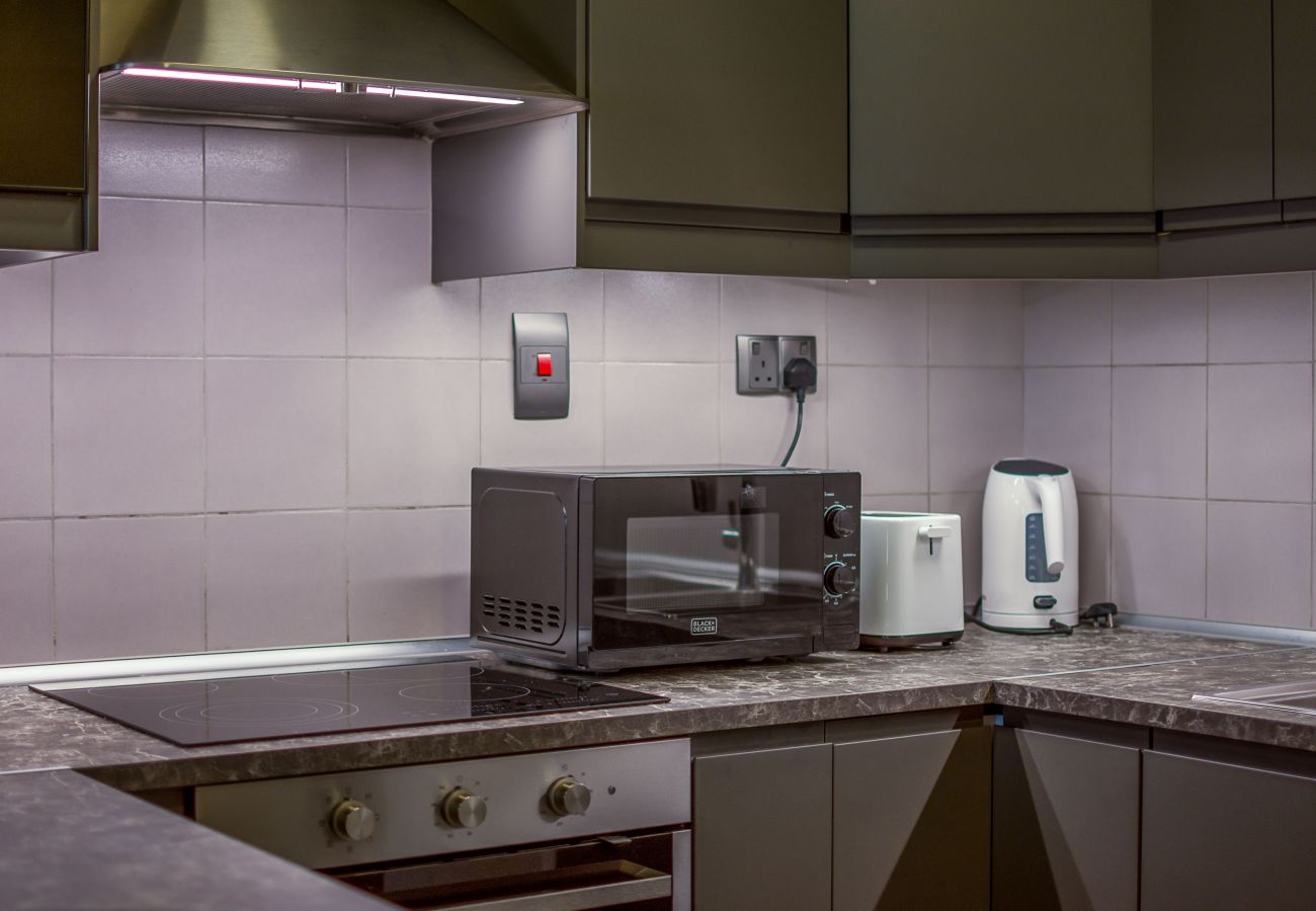 Apartment in Dubai - Bright 2BR in Shams 4, JBR – Steps from the Beach