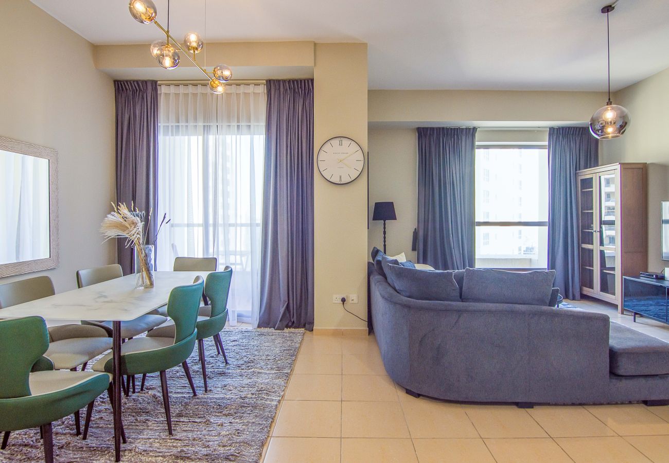 Apartment in Dubai - Bright 2BR in Shams 4, JBR – Steps from the Beach