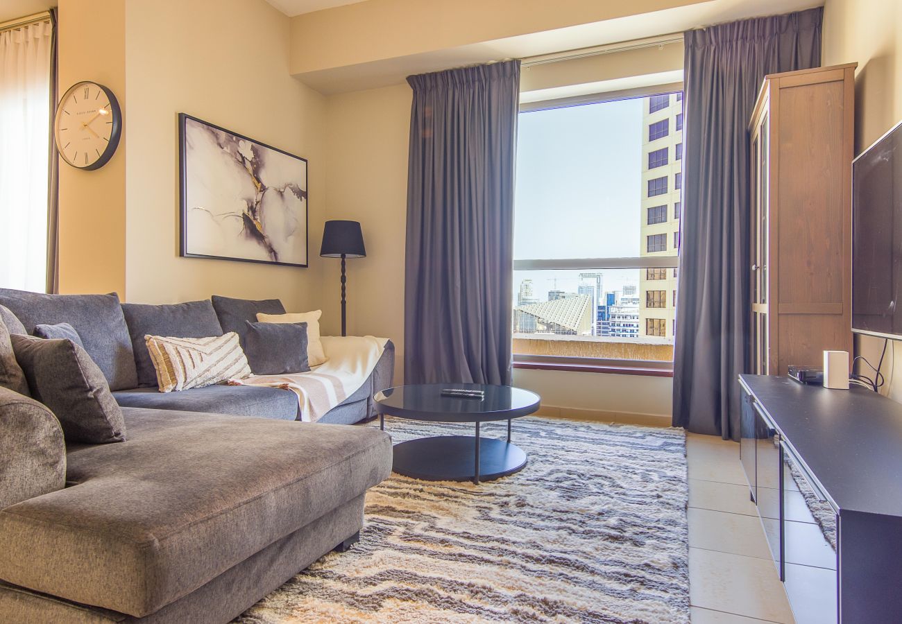 Apartment in Dubai - Bright 2BR in Shams 4, JBR – Steps from the Beach