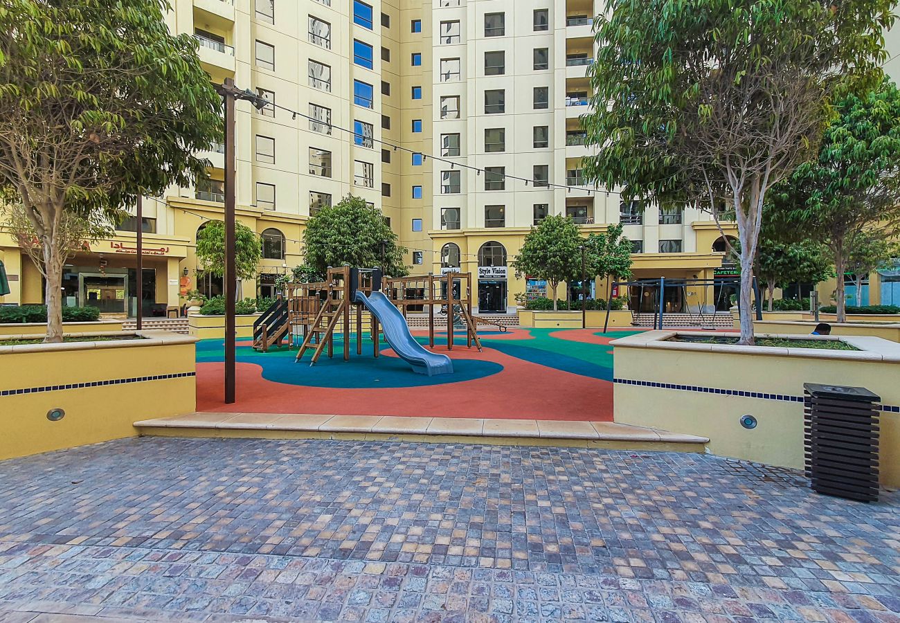 Apartment in Dubai - Bright 2BR in Shams 4, JBR – Steps from the Beach