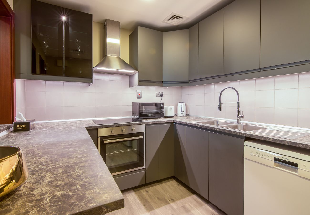 Apartment in Dubai - Bright 2BR in Shams 4, JBR – Steps from the Beach