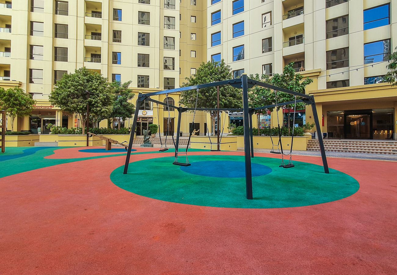 Apartment in Dubai - Bright 2BR in Shams 4, JBR – Steps from the Beach