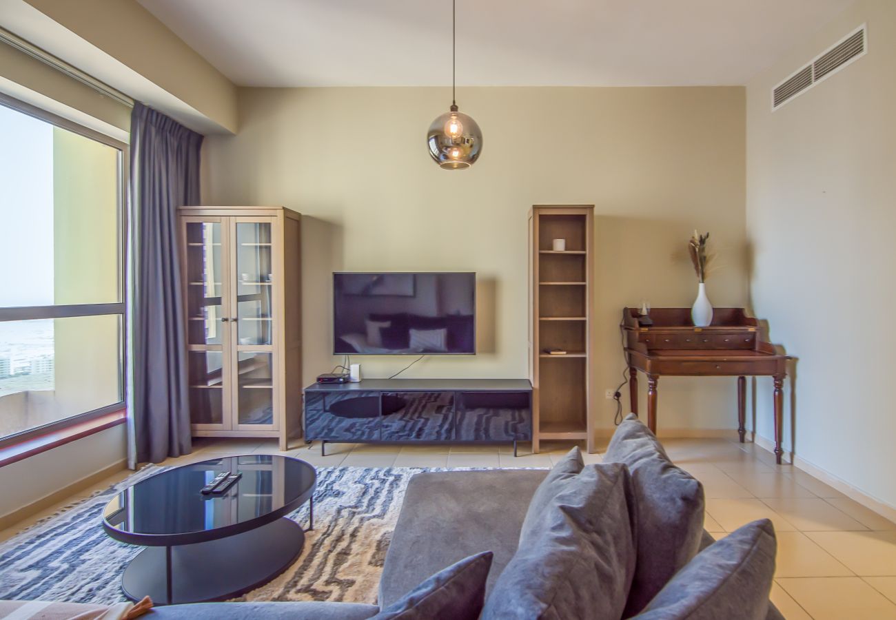 Apartment in Dubai - Bright 2BR in Shams 4, JBR – Steps from the Beach