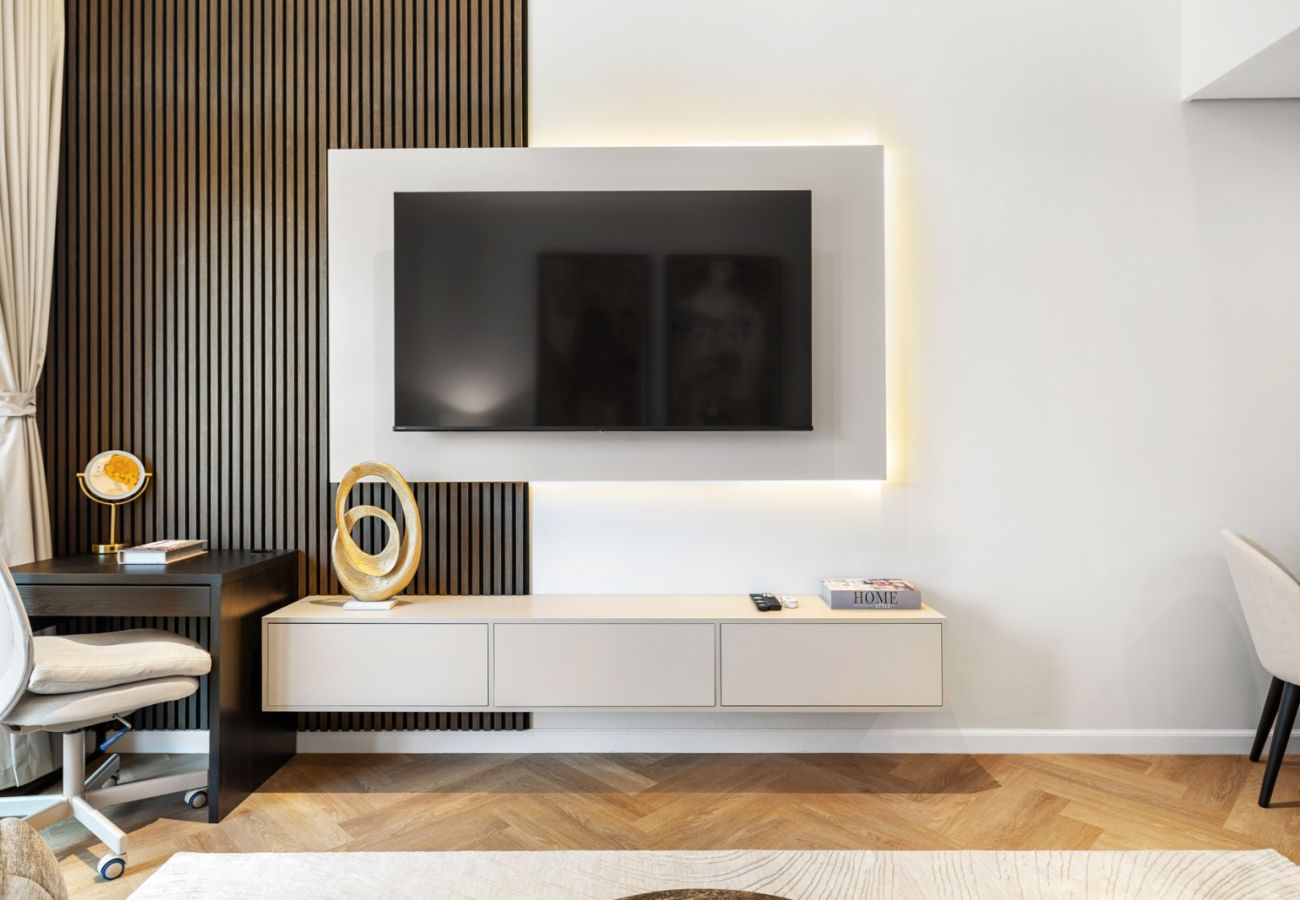 Apartment in Dubai - Elegant 1BR in the Heart of Downtown | Boulevard Central Tower