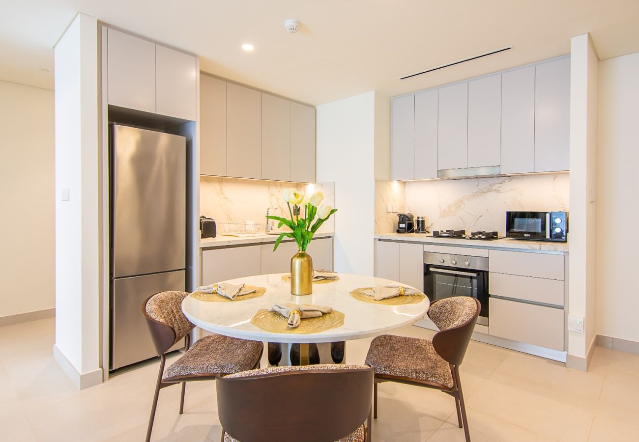 Apartment in Dubai - Elegant 1-Bedroom Apartment | Beach Mansion Tower 2 | Emaar Beachfront