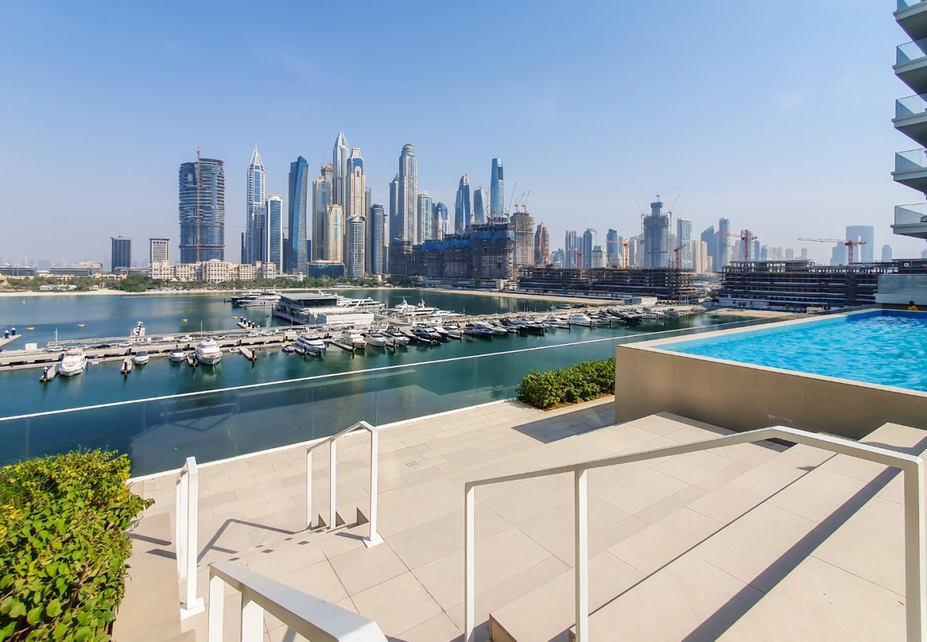 Apartment in Dubai - Luxury 1-Bedroom Apartment | Beach Mansion Tower 1 | Emaar Beachfront