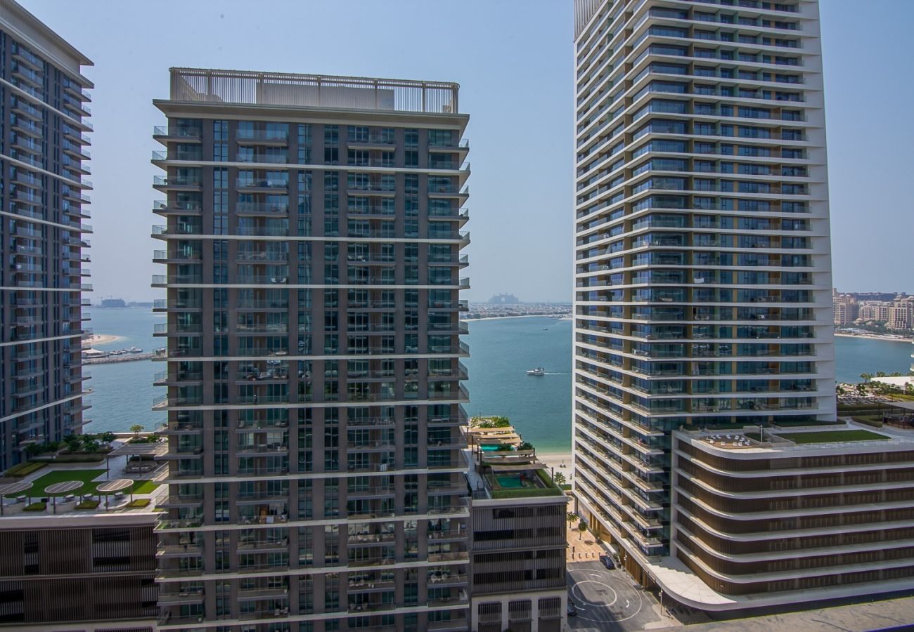 Apartment in Dubai - Luxury 1-Bedroom Apartment | Beach Mansion Tower 1 | Emaar Beachfront