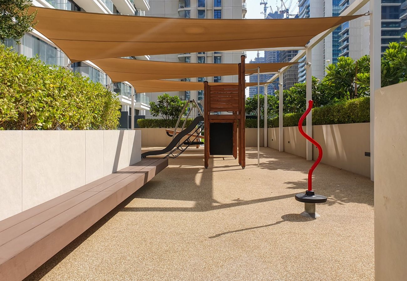 Apartment in Dubai - Luxury 1-Bedroom Apartment | Beach Mansion Tower 1 | Emaar Beachfront