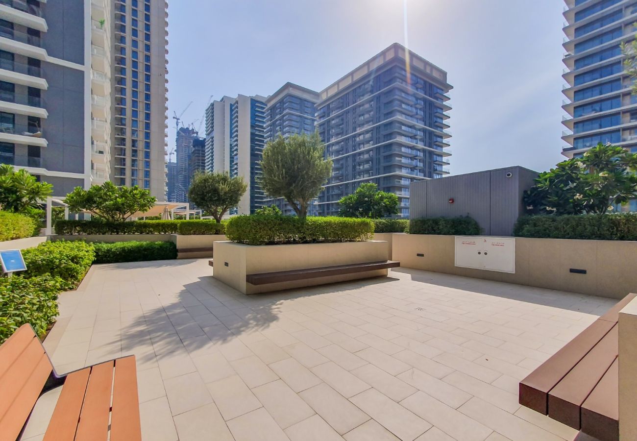 Apartment in Dubai - Luxury 1-Bedroom Apartment | Beach Mansion Tower 1 | Emaar Beachfront