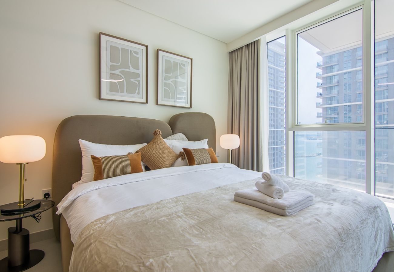 Apartment in Dubai - Luxury 1-Bedroom Apartment | Beach Mansion Tower 1 | Emaar Beachfront