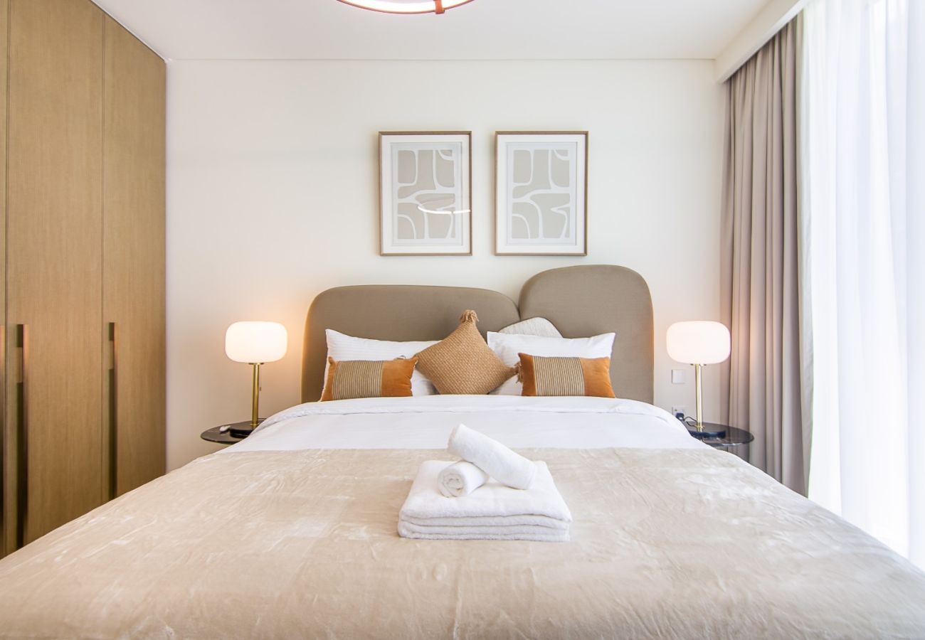 Apartment in Dubai - Luxury 1-Bedroom Apartment | Beach Mansion Tower 1 | Emaar Beachfront