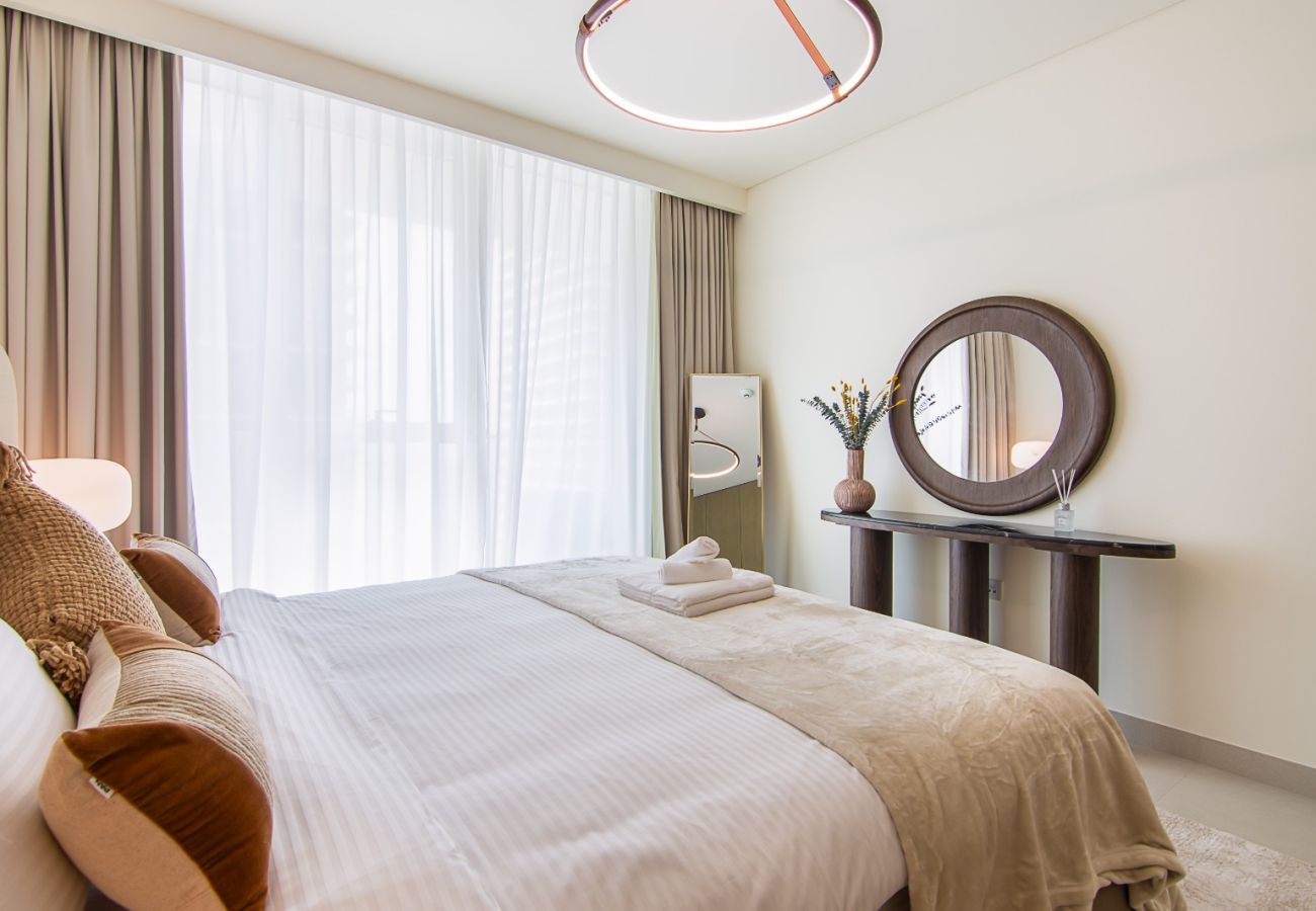 Apartment in Dubai - Luxury 1-Bedroom Apartment | Beach Mansion Tower 1 | Emaar Beachfront
