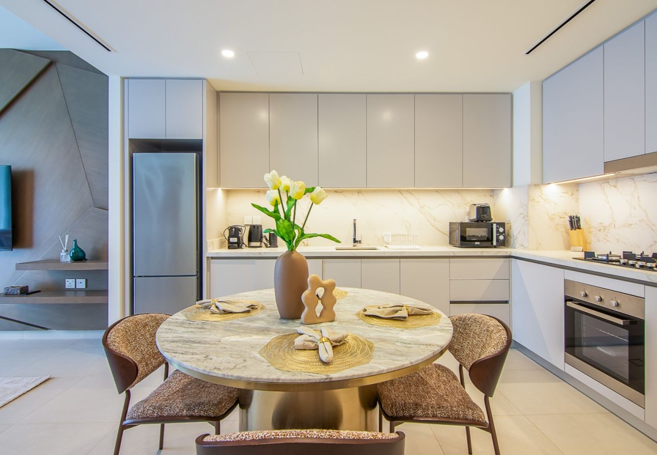 Apartment in Dubai - Luxury 1-Bedroom Apartment | Beach Mansion Tower 1 | Emaar Beachfront