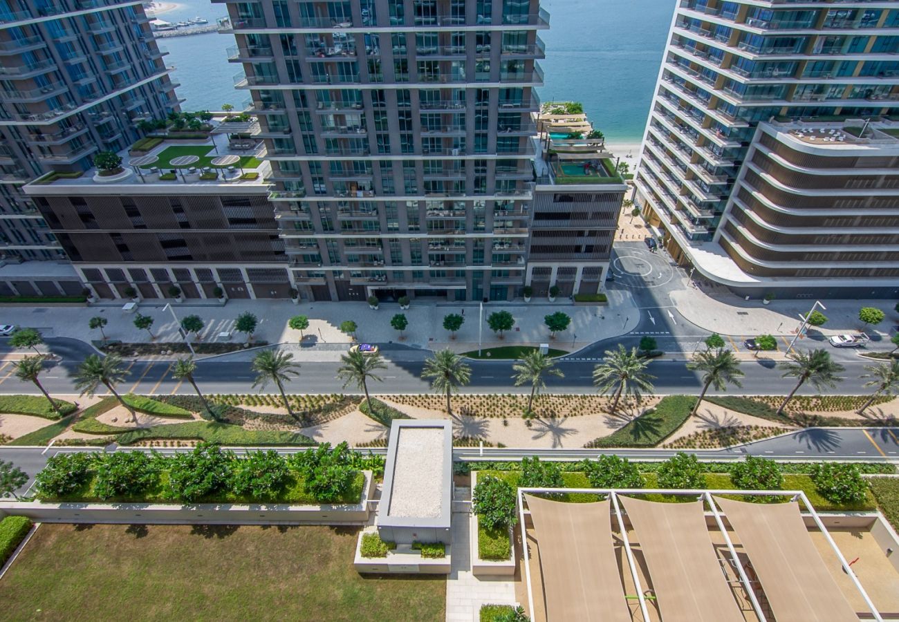 Apartment in Dubai - Luxury 1-Bedroom Apartment | Beach Mansion Tower 1 | Emaar Beachfront