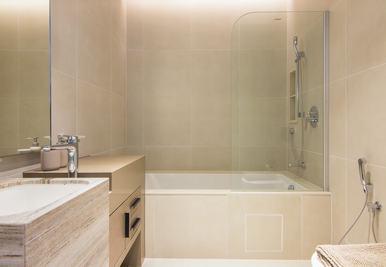 Apartment in Dubai - 2BR Address Residence JBR with Ain View