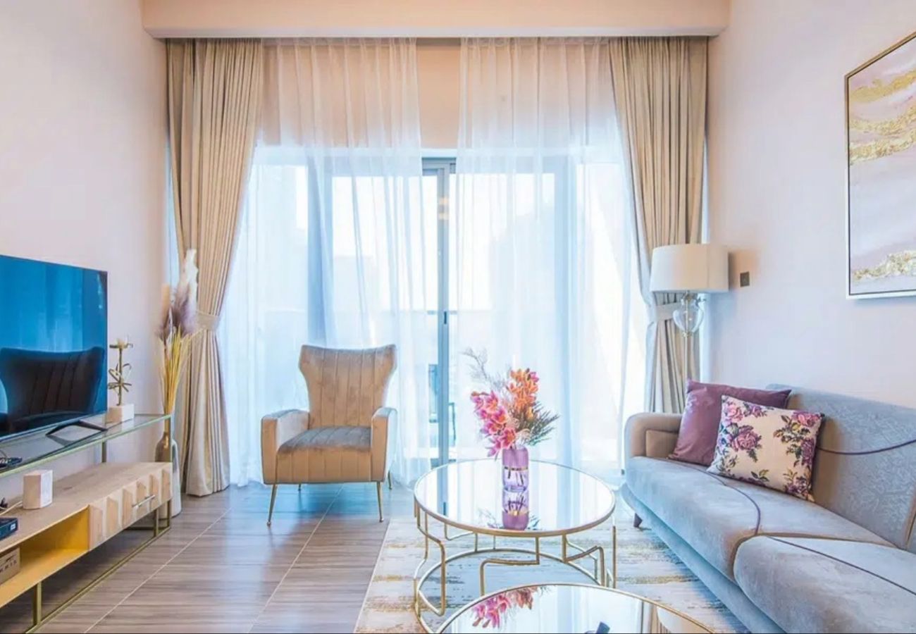 Apartment in Dubai - Elegant 1-Bedroom Escape at MBL Residence, JLT