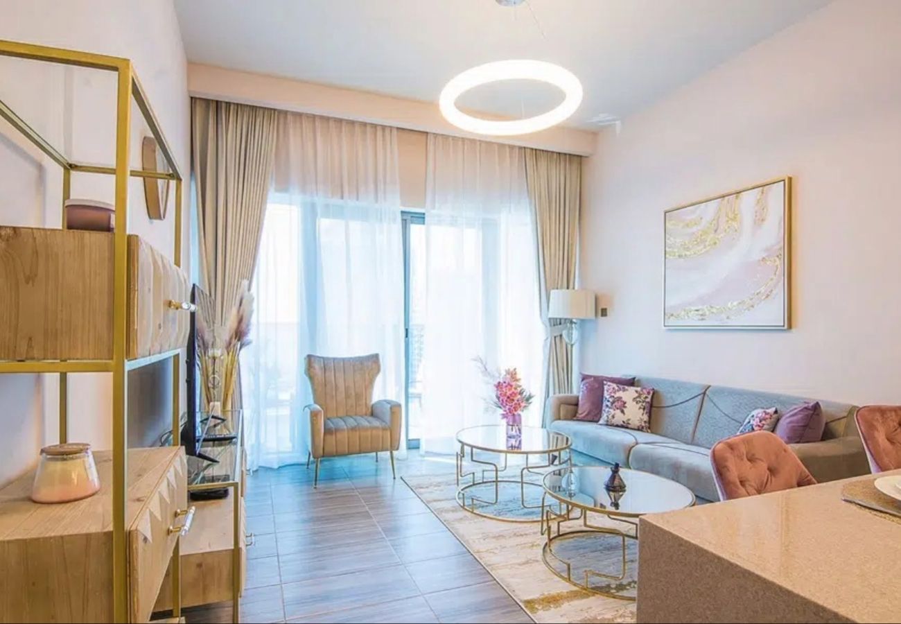 Apartment in Dubai - Elegant 1-Bedroom Escape at MBL Residence, JLT