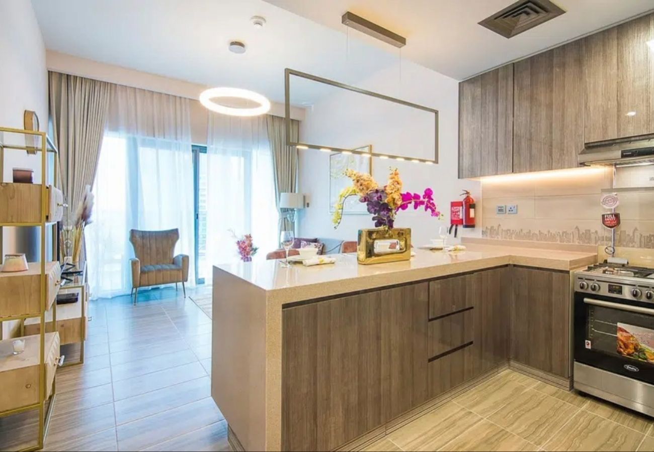Apartment in Dubai - Elegant 1-Bedroom Escape at MBL Residence, JLT