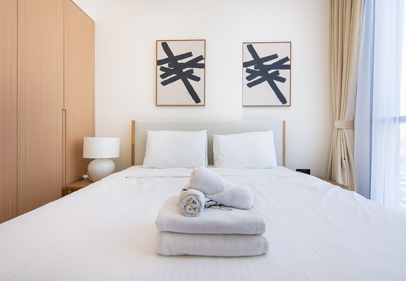 Apartment in Dubai - Contemporary 1-Bedroom Apartment | AURA by Grovy, JVC