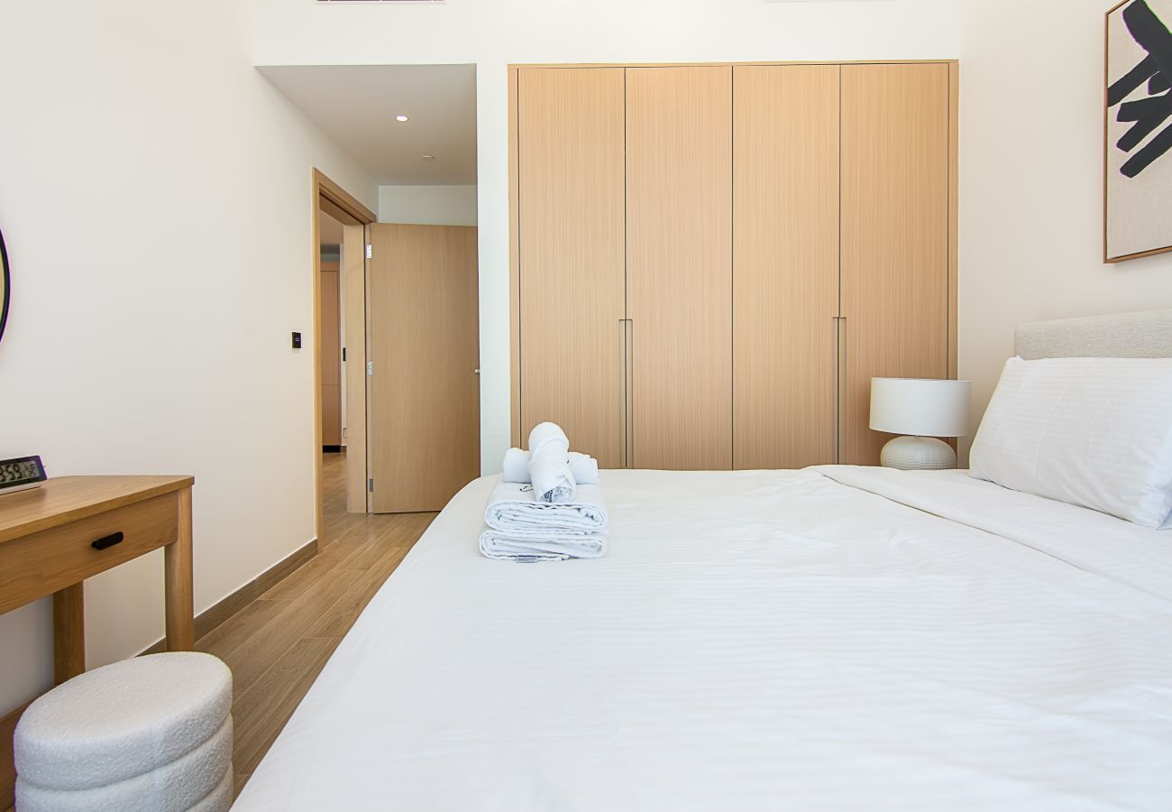 Apartment in Dubai - Contemporary 1-Bedroom Apartment | AURA by Grovy, JVC