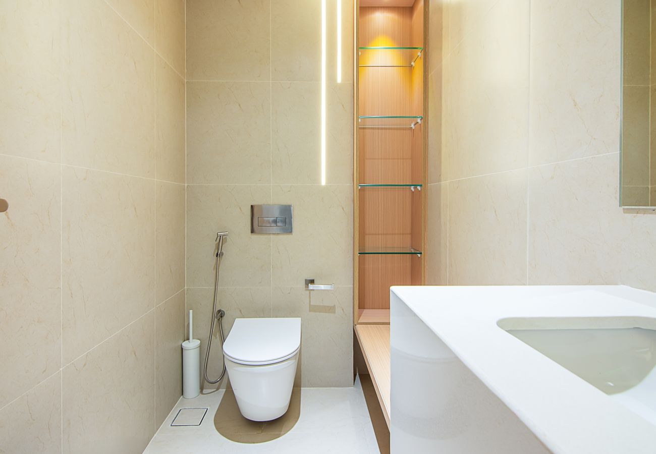 Apartment in Dubai - Contemporary 1-Bedroom Apartment | AURA by Grovy, JVC